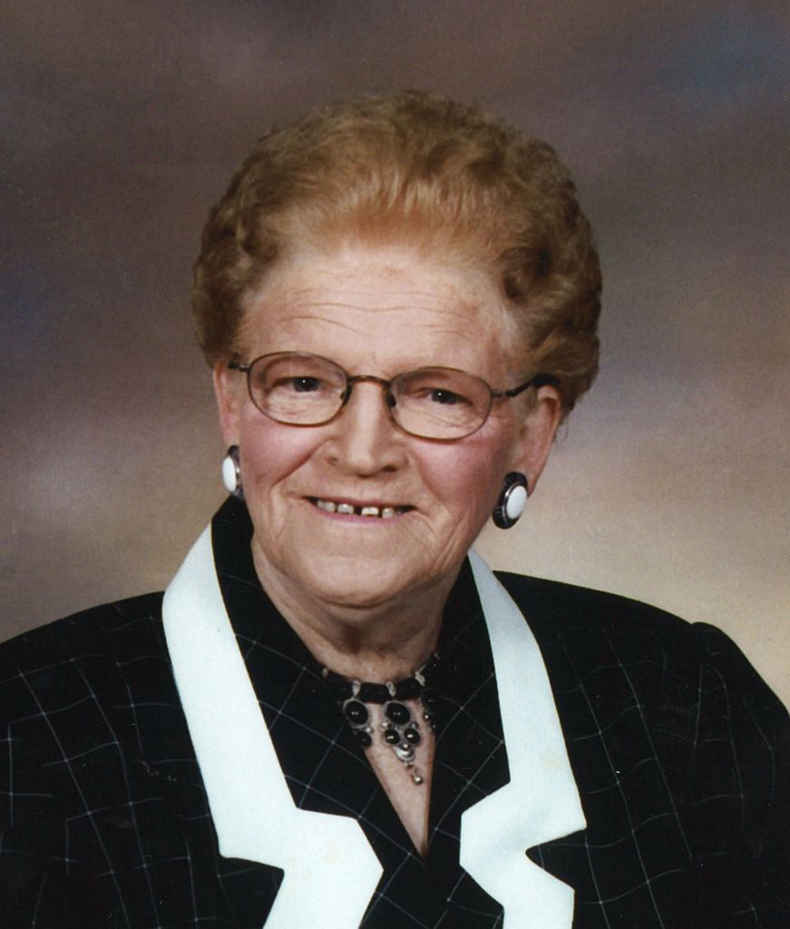 Maxine  Marks