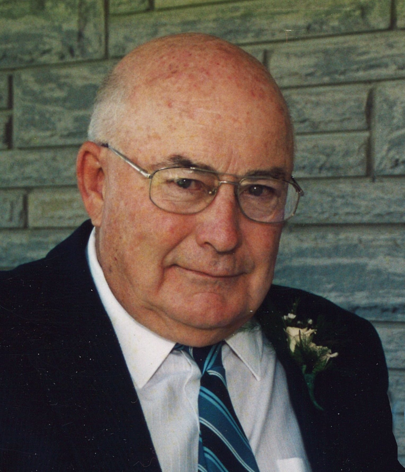 Raymond  Henderson