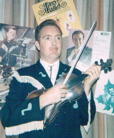 Karl  MacNaughton