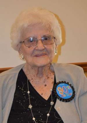 JONES: Violet “Vi” Marie (Campbell) of Clinton, formerly of Exeter ** UPDATED