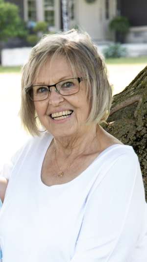 SIMPSON: Shirley May (Heywood) of RR#2 Lucan SIMPSON: Shirley May (Heywood) of RR#2 Lucan