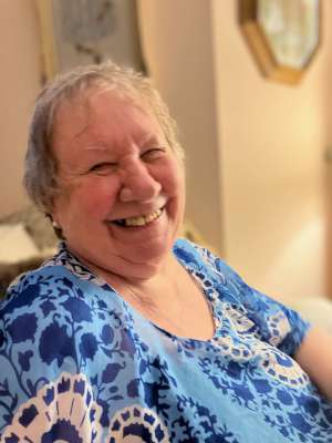 SMART: Ruth Elaine of Exeter, formerly of Lucan and London SMART: Ruth Elaine of Exeter, formerly of Lucan and London