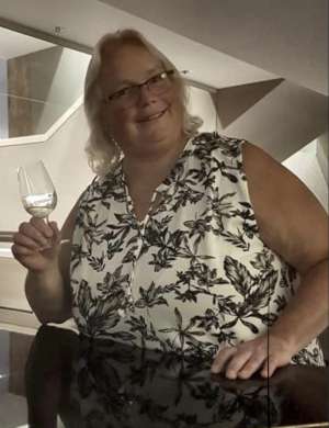 THOMPSON: A. Denise (Kennedy) of Lucan